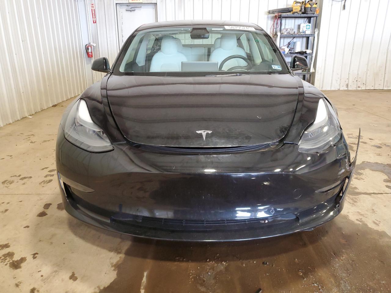 2022 TESLA MODEL 3 - Image 5