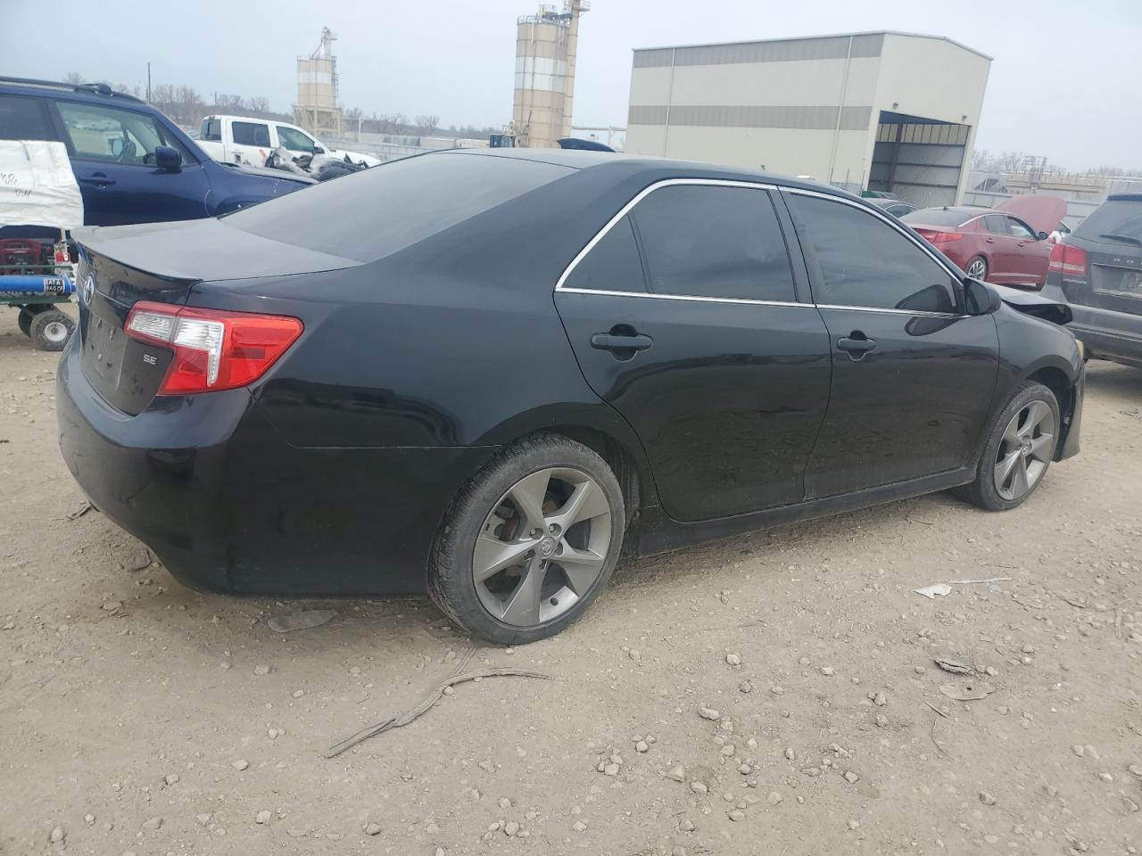 2014 TOYOTA CAMRY L - Image 3