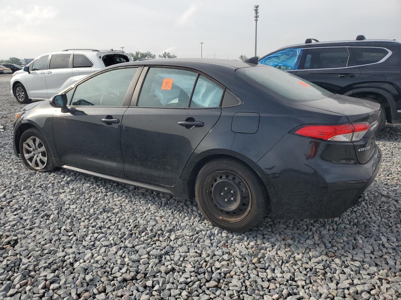 2021 TOYOTA COROLLA LE - Image 2