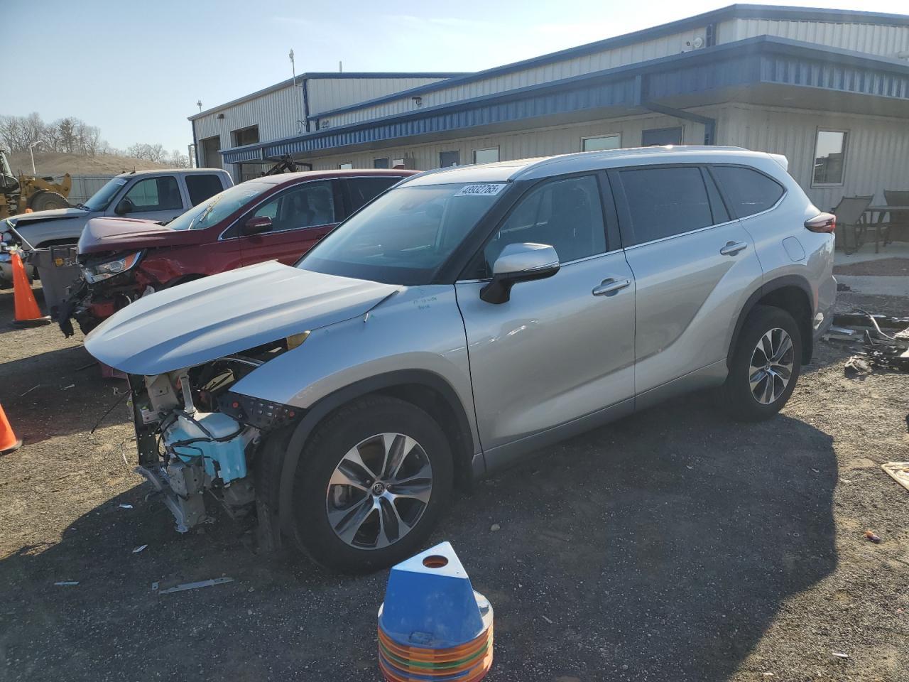 2024 TOYOTA HIGHLANDER