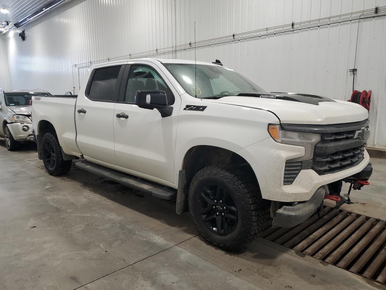 2024 CHEVROLET SILVERADO - Image 4