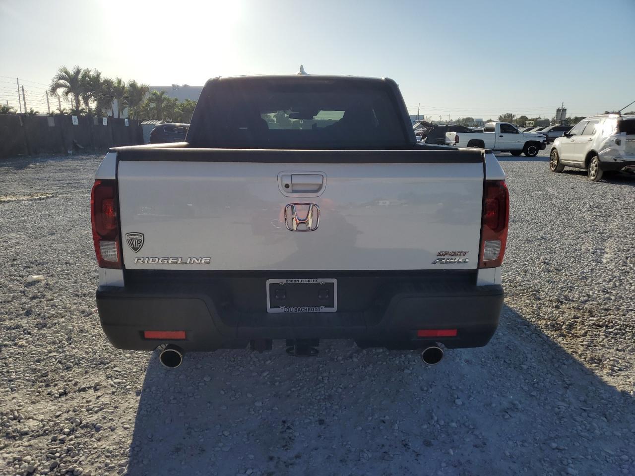2021 HONDA RIDGELINE - Фото 6