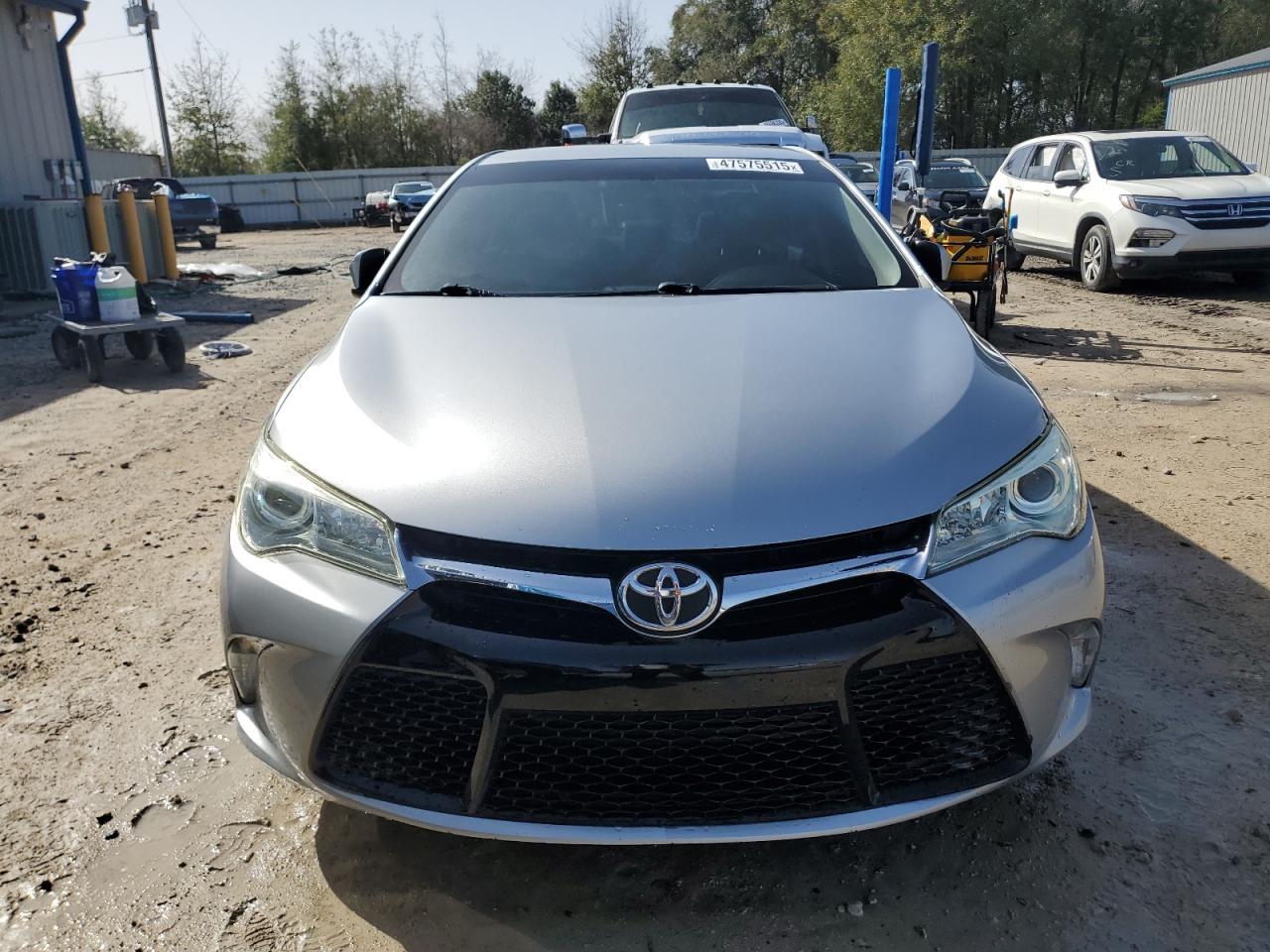 2015 TOYOTA CAMRY LE - Фото 5