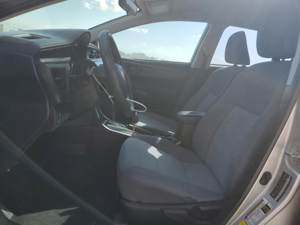2014 TOYOTA COROLLA L - Image 7