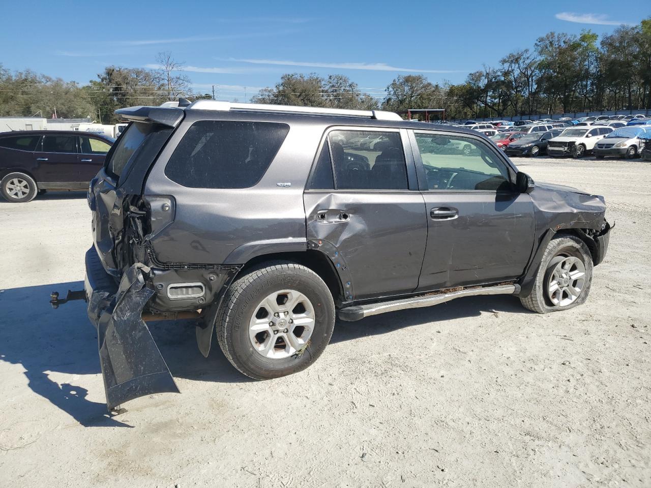 2018 TOYOTA 4RUNNER SR - Image 3
