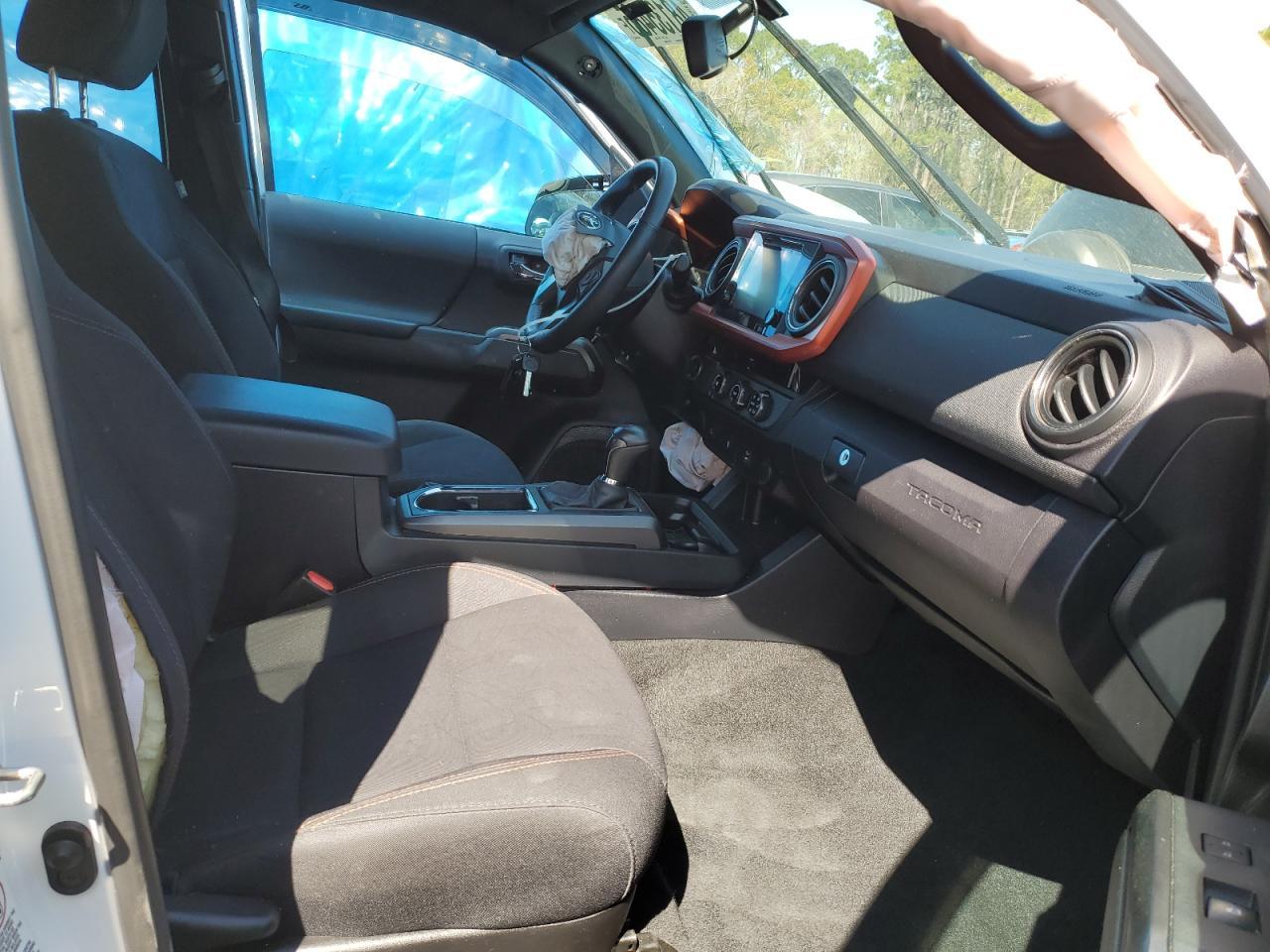 2017 TOYOTA TACOMA DOU - Image 7