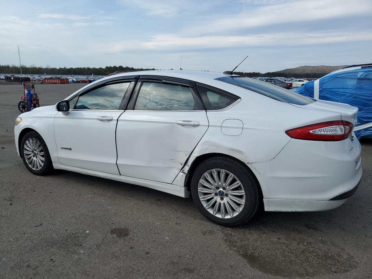 2014 FORD FUSION SE - Image 2