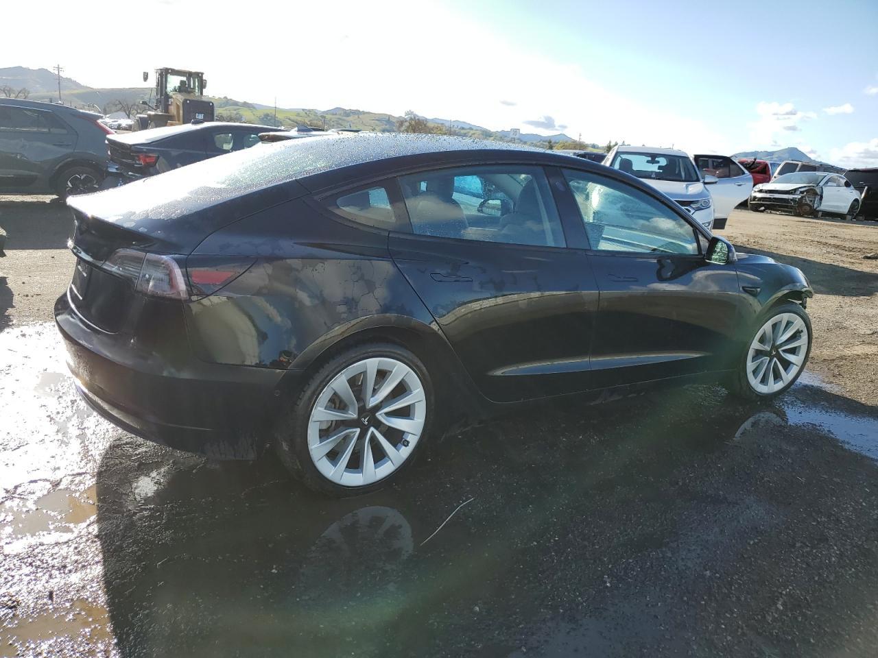 2022 TESLA MODEL 3 - Image 3