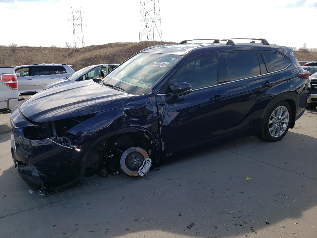 2024 TOYOTA HIGHLANDER