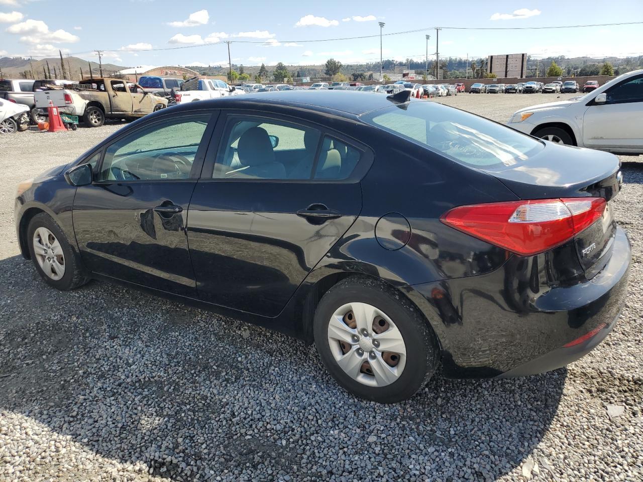 2015 KIA FORTE LX - Фото 2