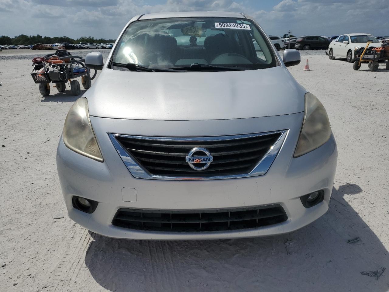 2014 NISSAN VERSA S - Фото 5