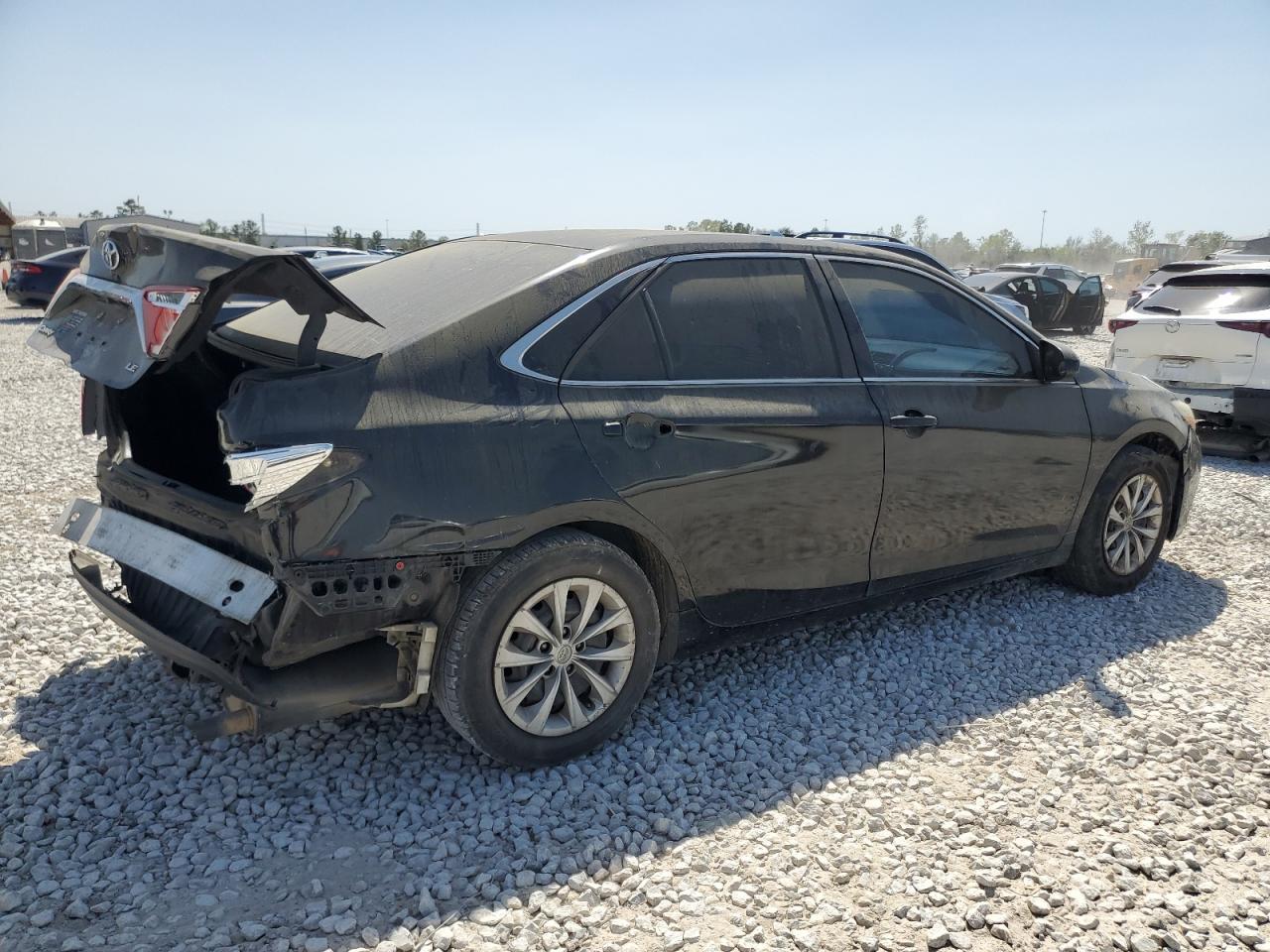 2016 TOYOTA CAMRY LE - Фото 3