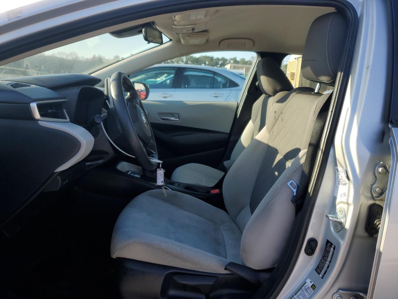 2021 TOYOTA COROLLA LE - Фото 7