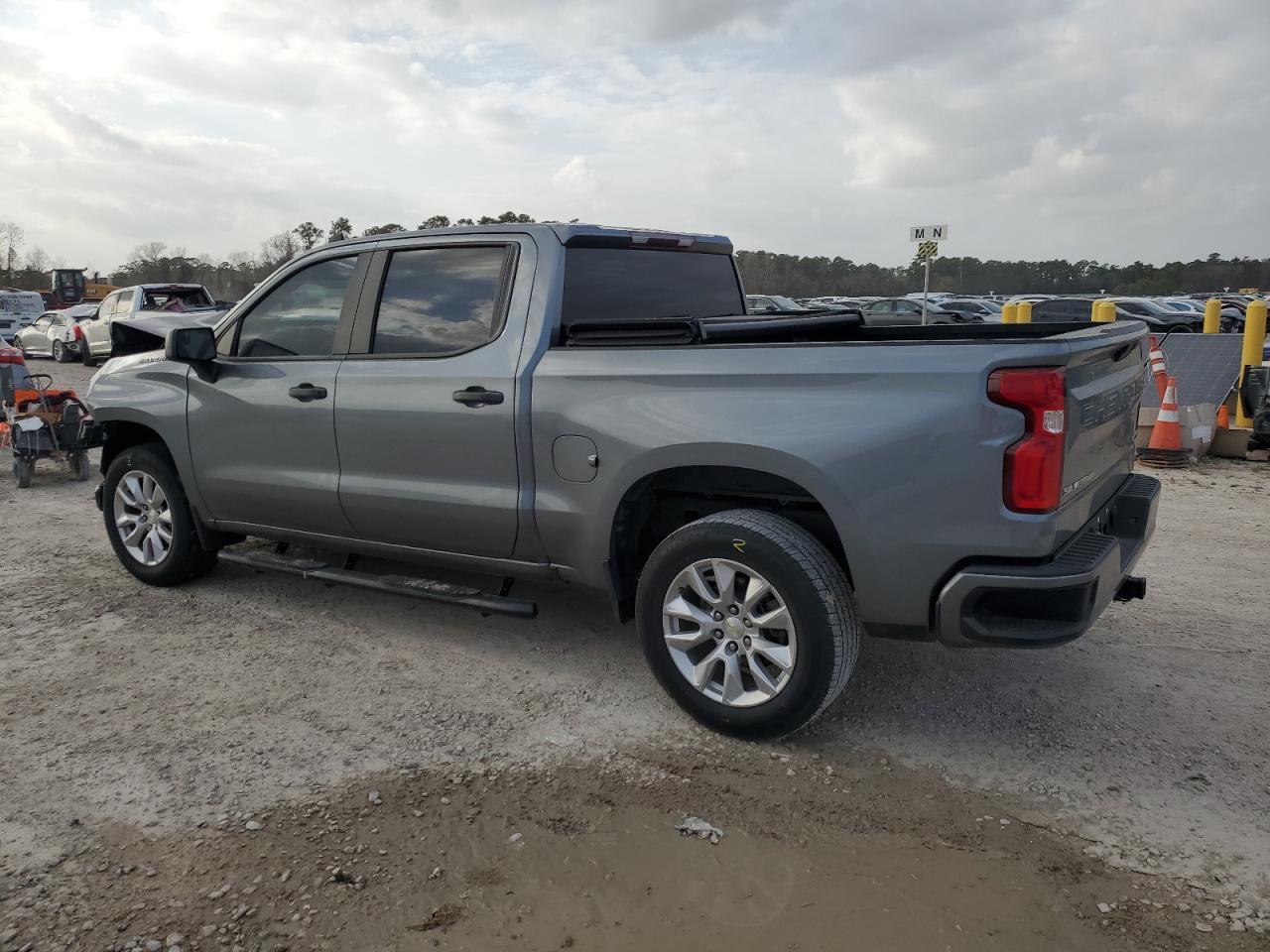 2020 CHEVROLET SILVERADO - Image 2