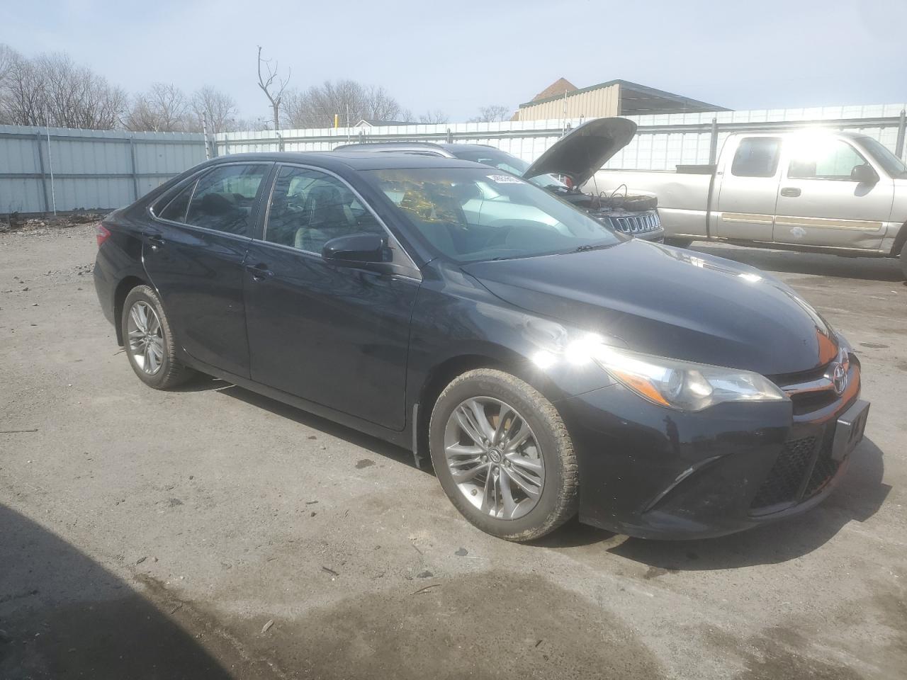 2017 TOYOTA CAMRY LE - Фото 4