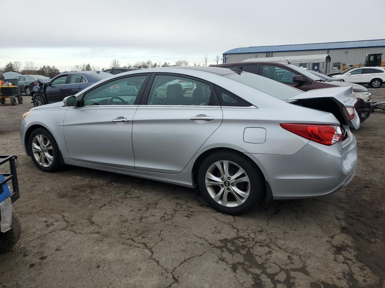 2013 HYUNDAI SONATA SE - Фото 2