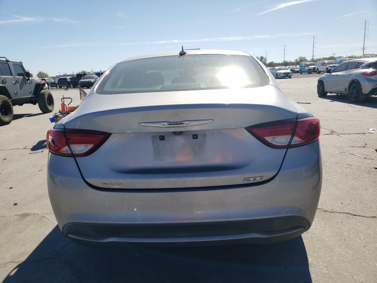 2015 CHRYSLER 200 LIMITE - Image 6