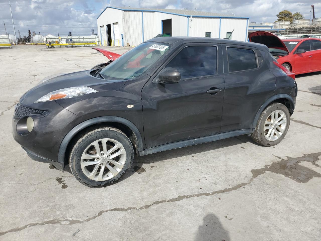2011 NISSAN JUKE S