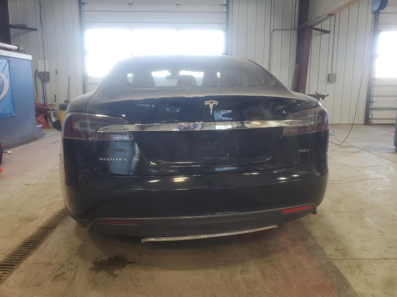 2015 TESLA MODEL S 70 - Image 6