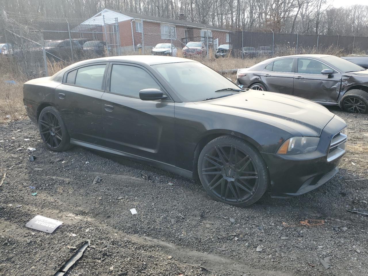 2013 DODGE CHARGER SE - Фото 4