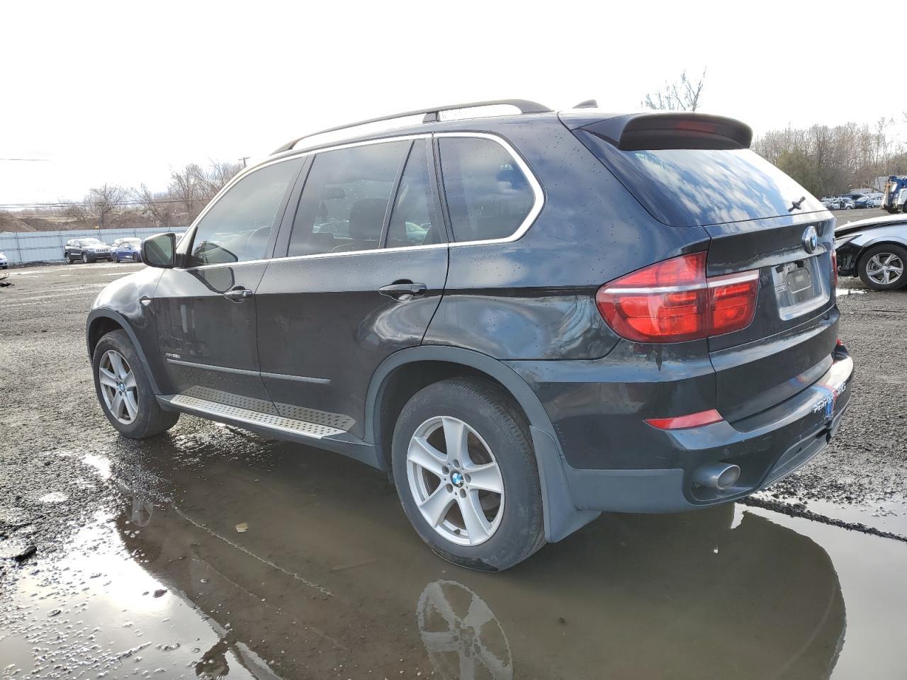 2013 BMW X5 XDRIVE3 - Image 2