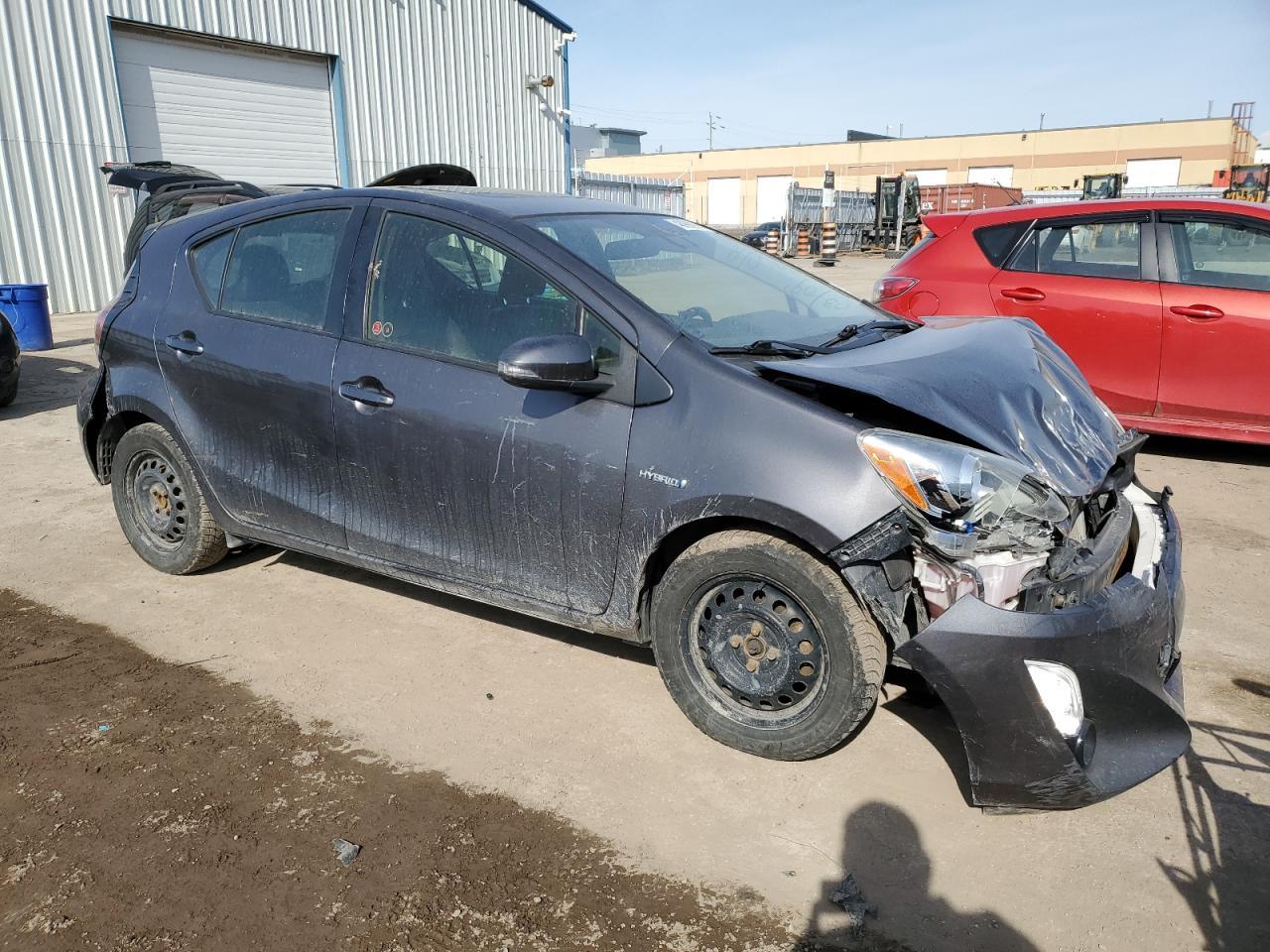 2016 TOYOTA PRIUS C - Фото 4