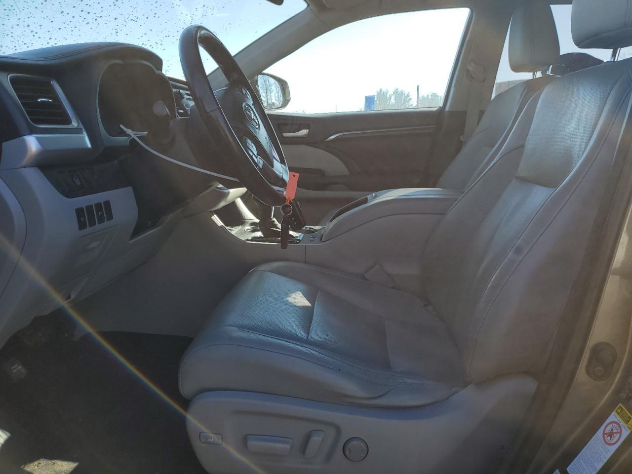 2014 TOYOTA HIGHLANDER - Фото 7