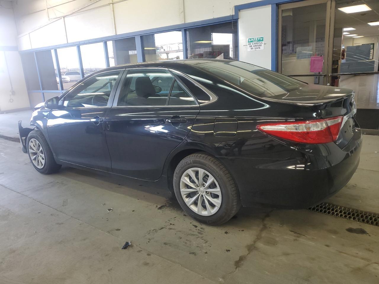 2016 TOYOTA CAMRY LE - Image 2