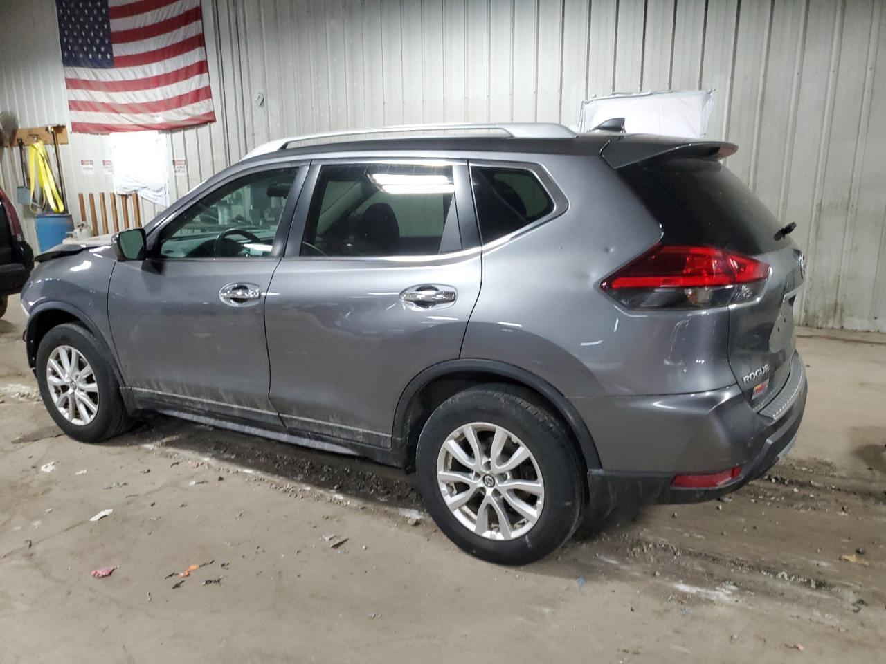 2017 NISSAN ROGUE SV - Image 2