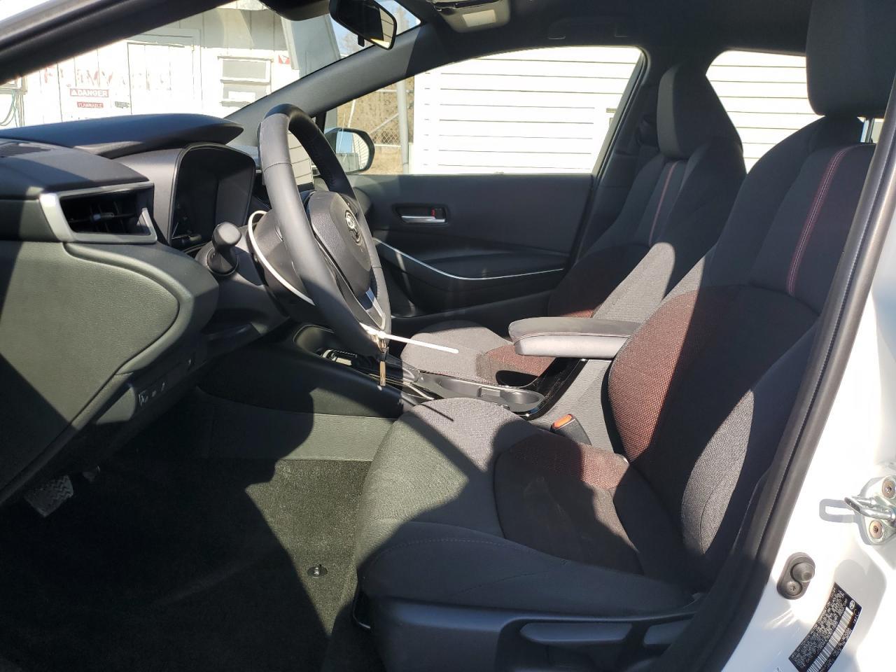 2025 TOYOTA COROLLA LE - Фото 7