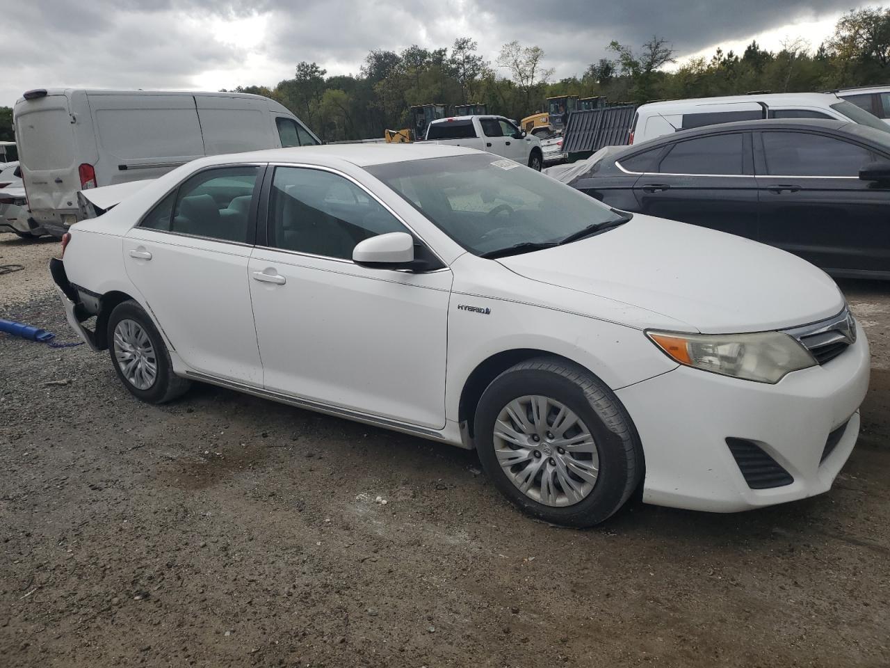 2012 TOYOTA CAMRY HYBR - Image 4