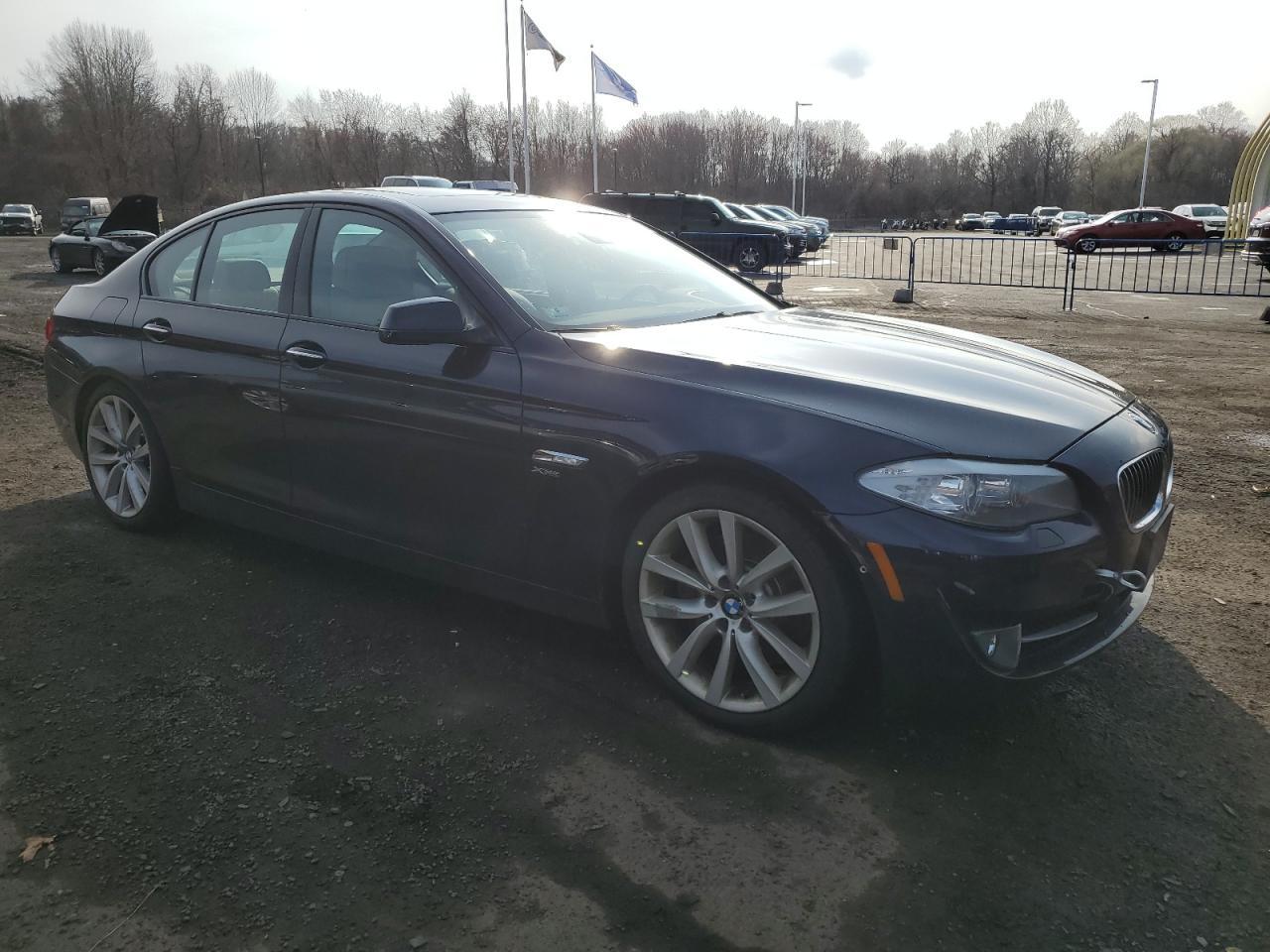2011 BMW 535 XI - Image 4