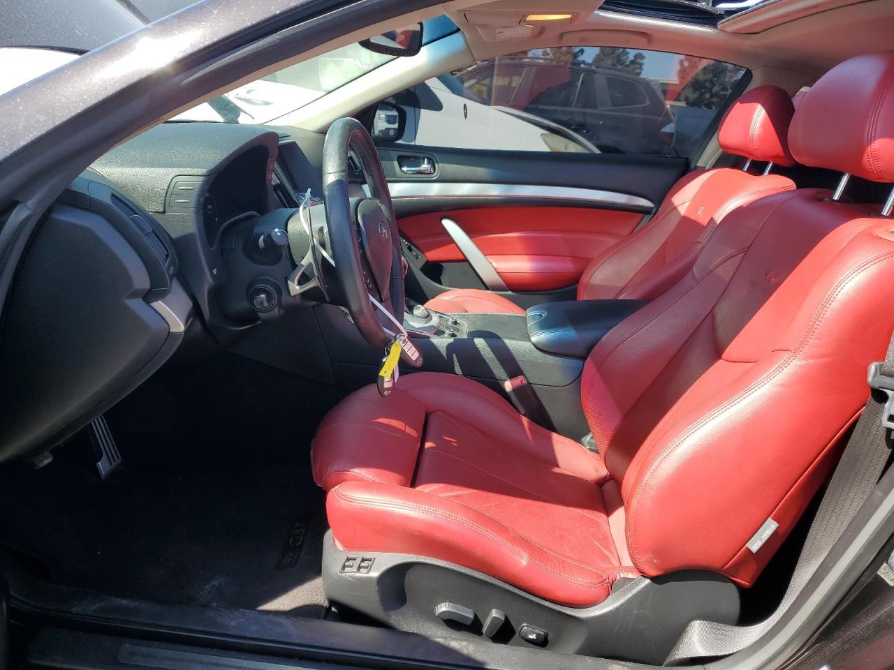 2011 INFINITI G37 BASE - Image 7