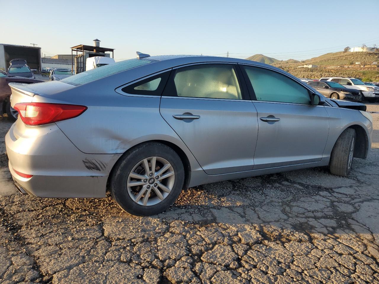 2017 HYUNDAI SONATA SE - Фото 3