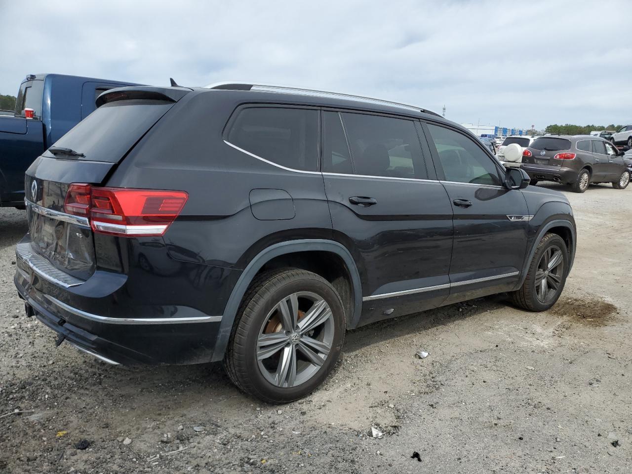 2019 VOLKSWAGEN ATLAS SE - Image 3