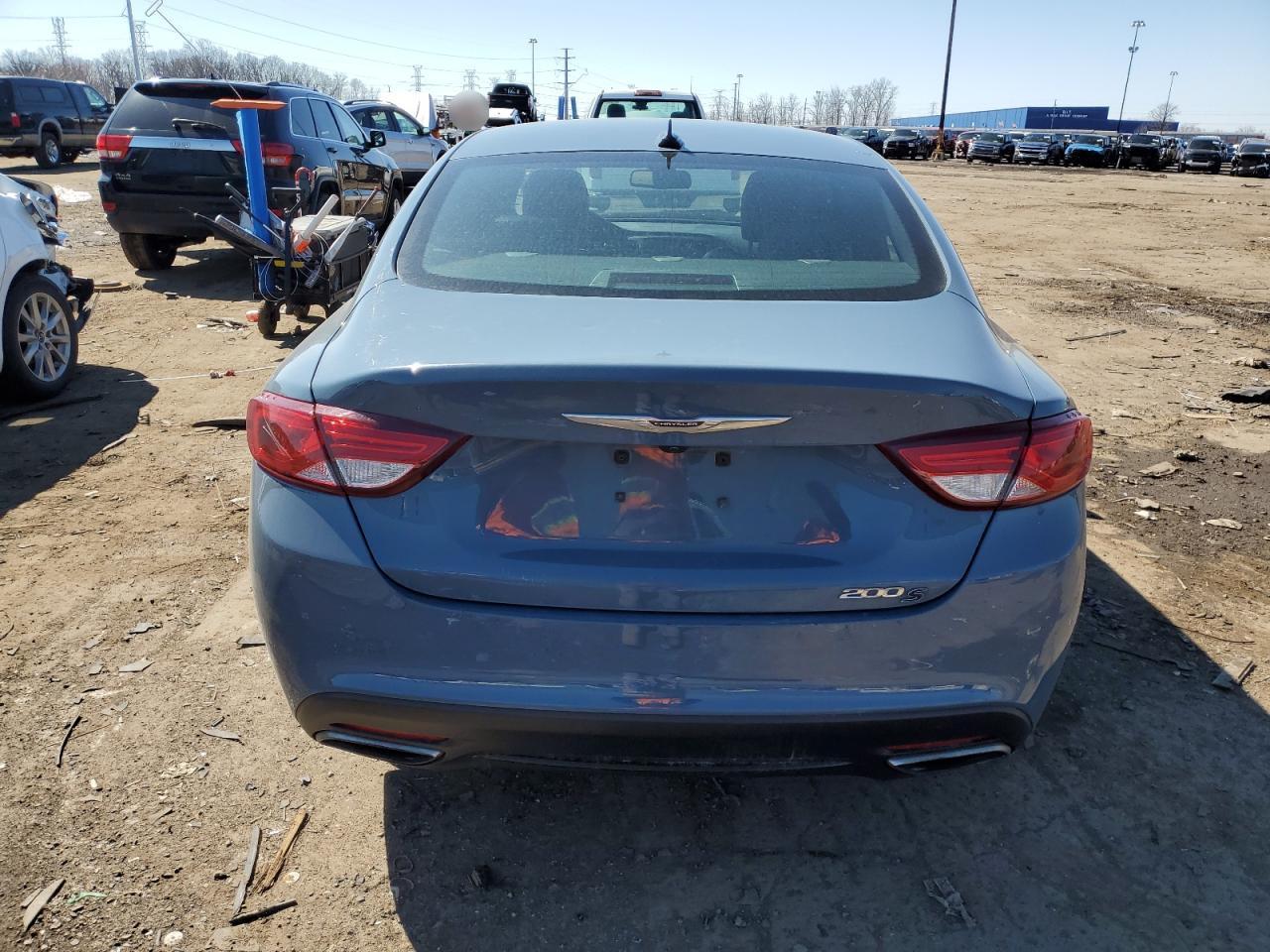 2015 CHRYSLER 200 S - Фото 6