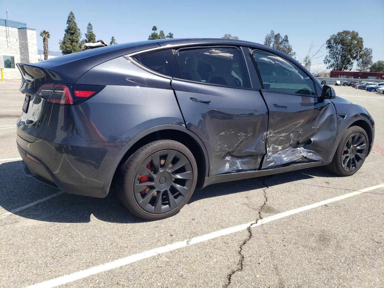 2024 TESLA MODEL Y - Image 3