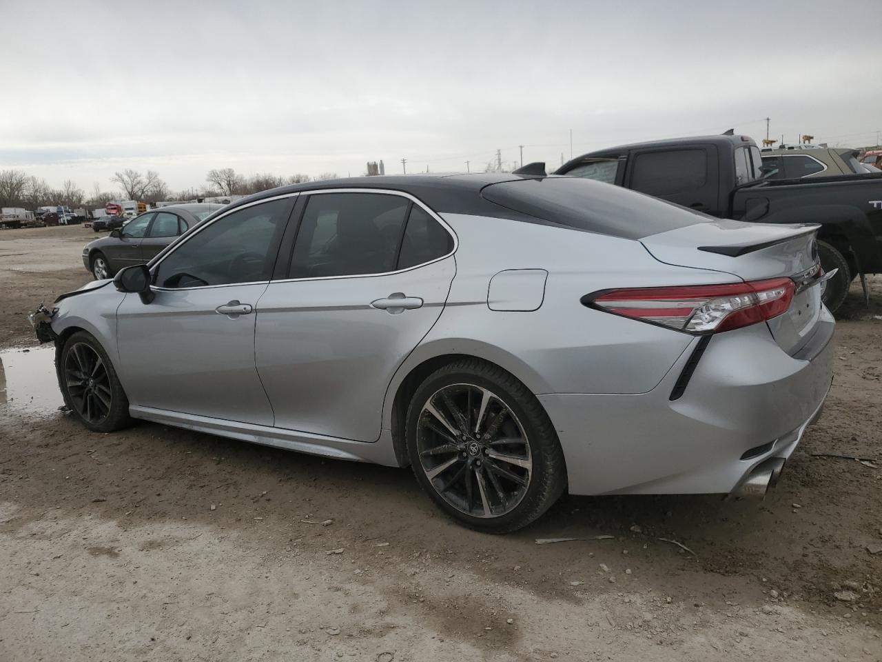 2018 TOYOTA CAMRY XSE - Image 2