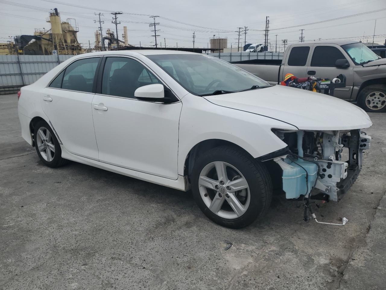 2014 TOYOTA CAMRY L - Image 4