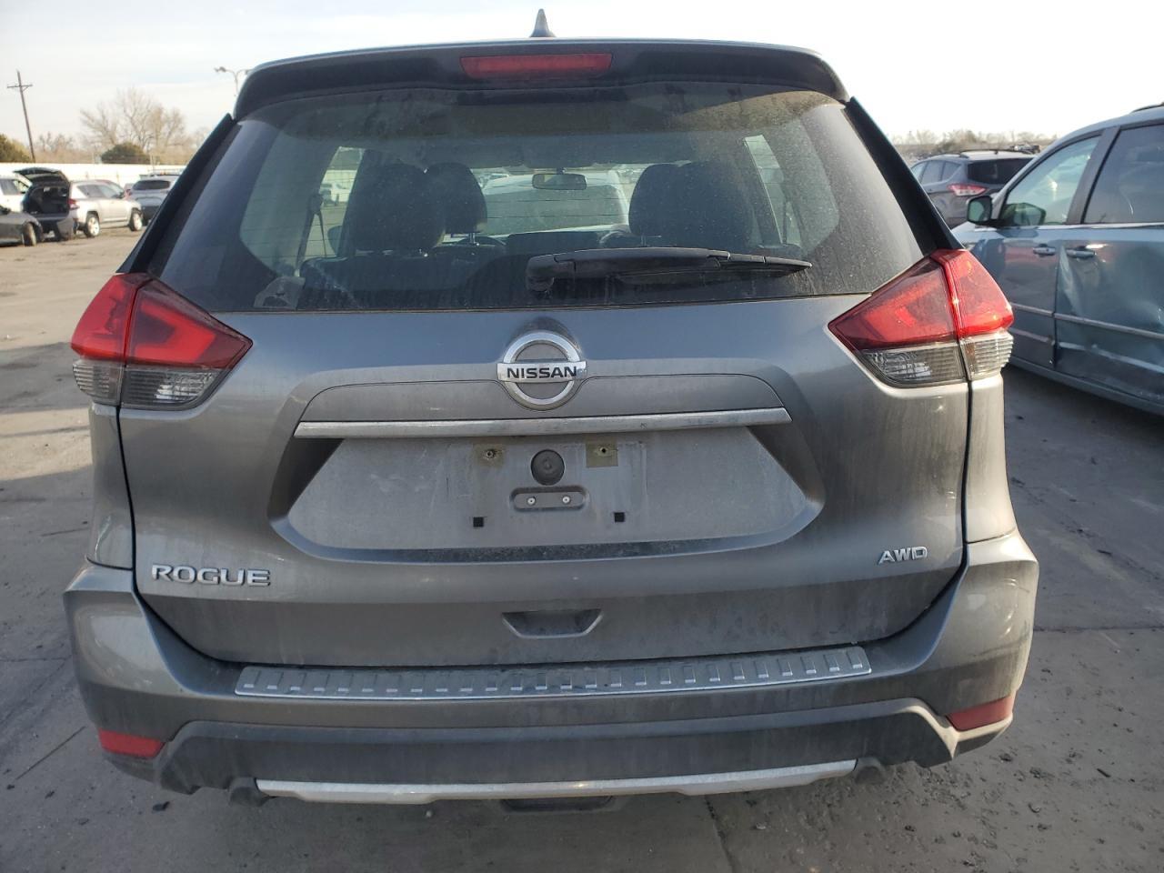 2018 NISSAN ROGUE S - Фото 6