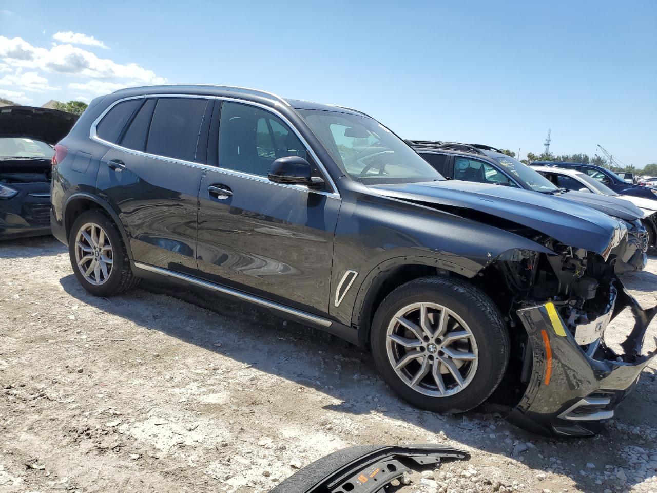 2022 BMW X5 XDRIVE4 - Image 4
