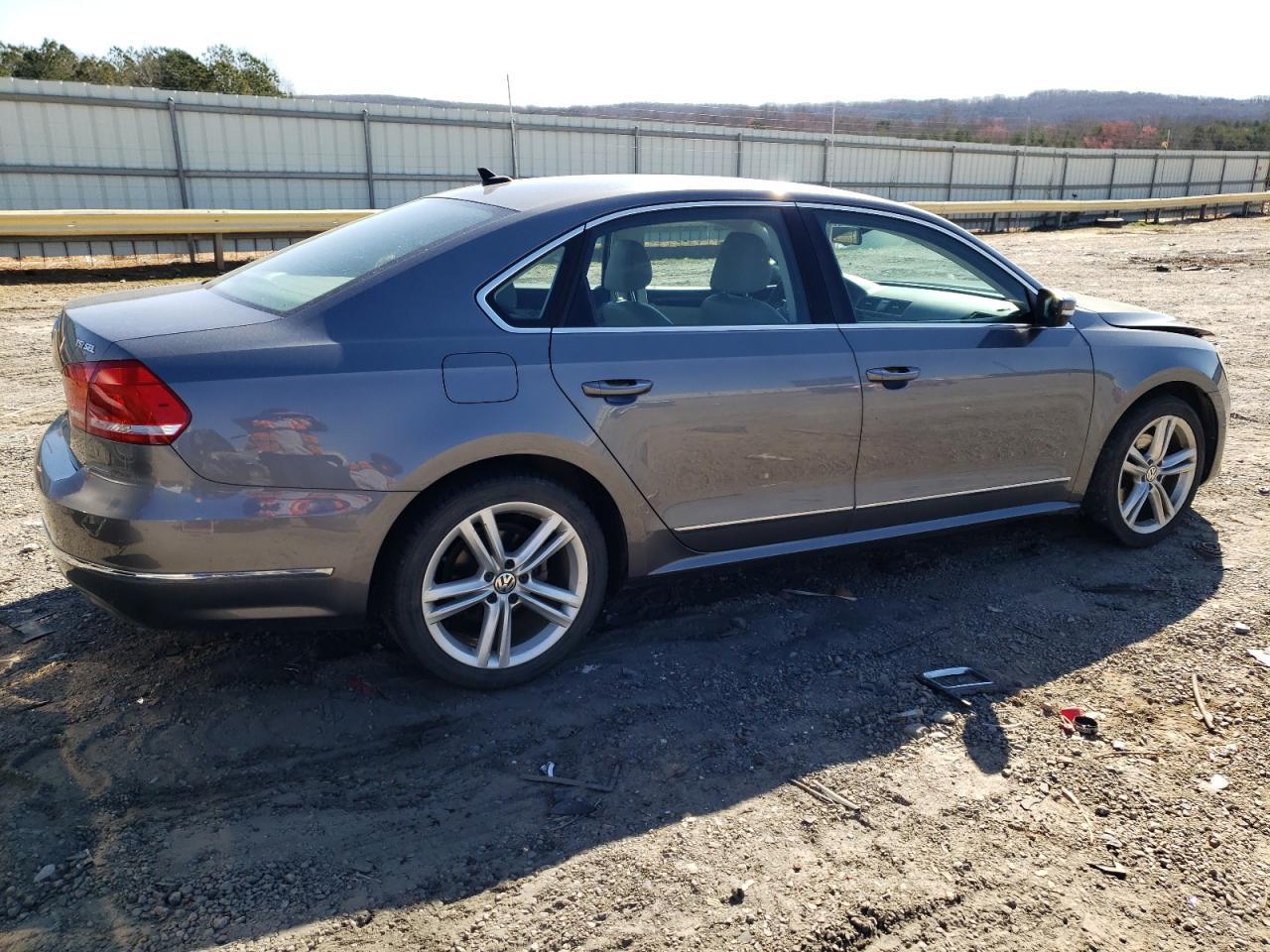 2014 VOLKSWAGEN PASSAT SEL - Фото 3