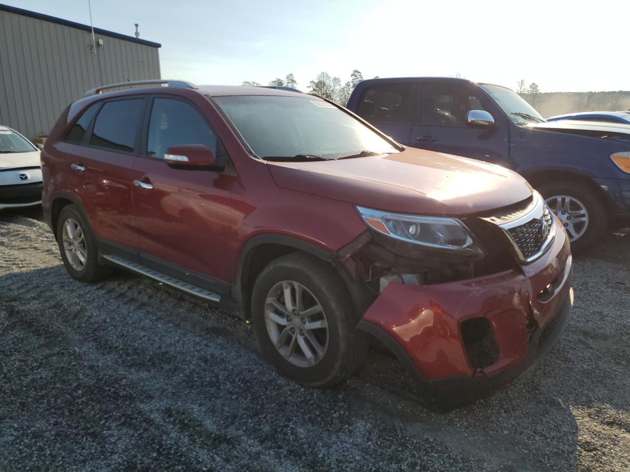 2014 KIA SORENTO LX - Image 4