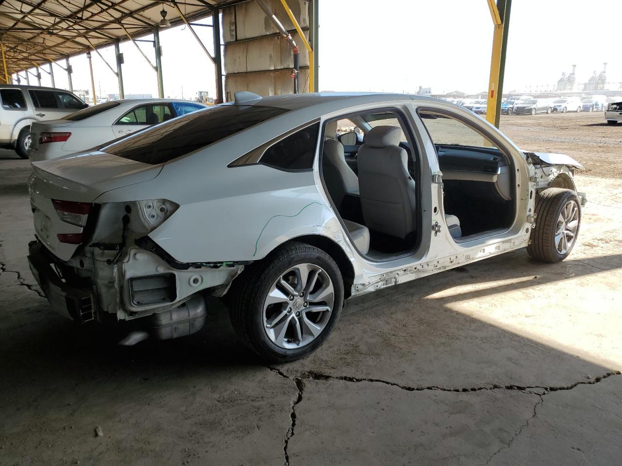 2018 HONDA ACCORD LX - Image 3