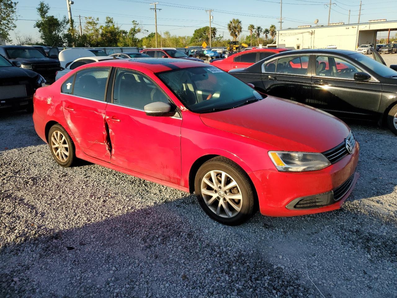 2014 VOLKSWAGEN JETTA SE - Фото 4