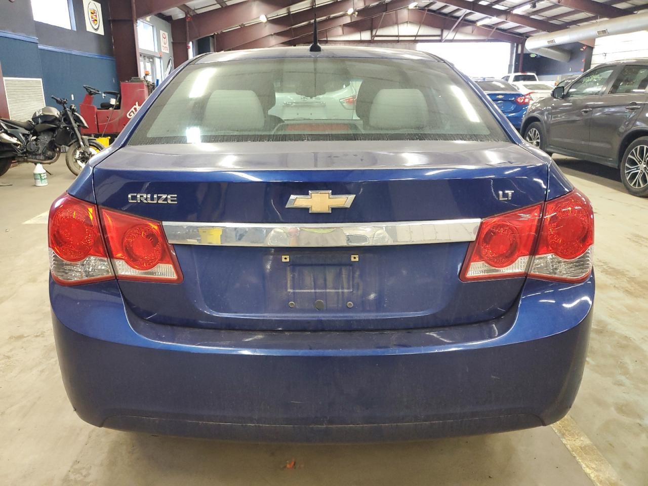 2012 CHEVROLET CRUZE LT - Image 6