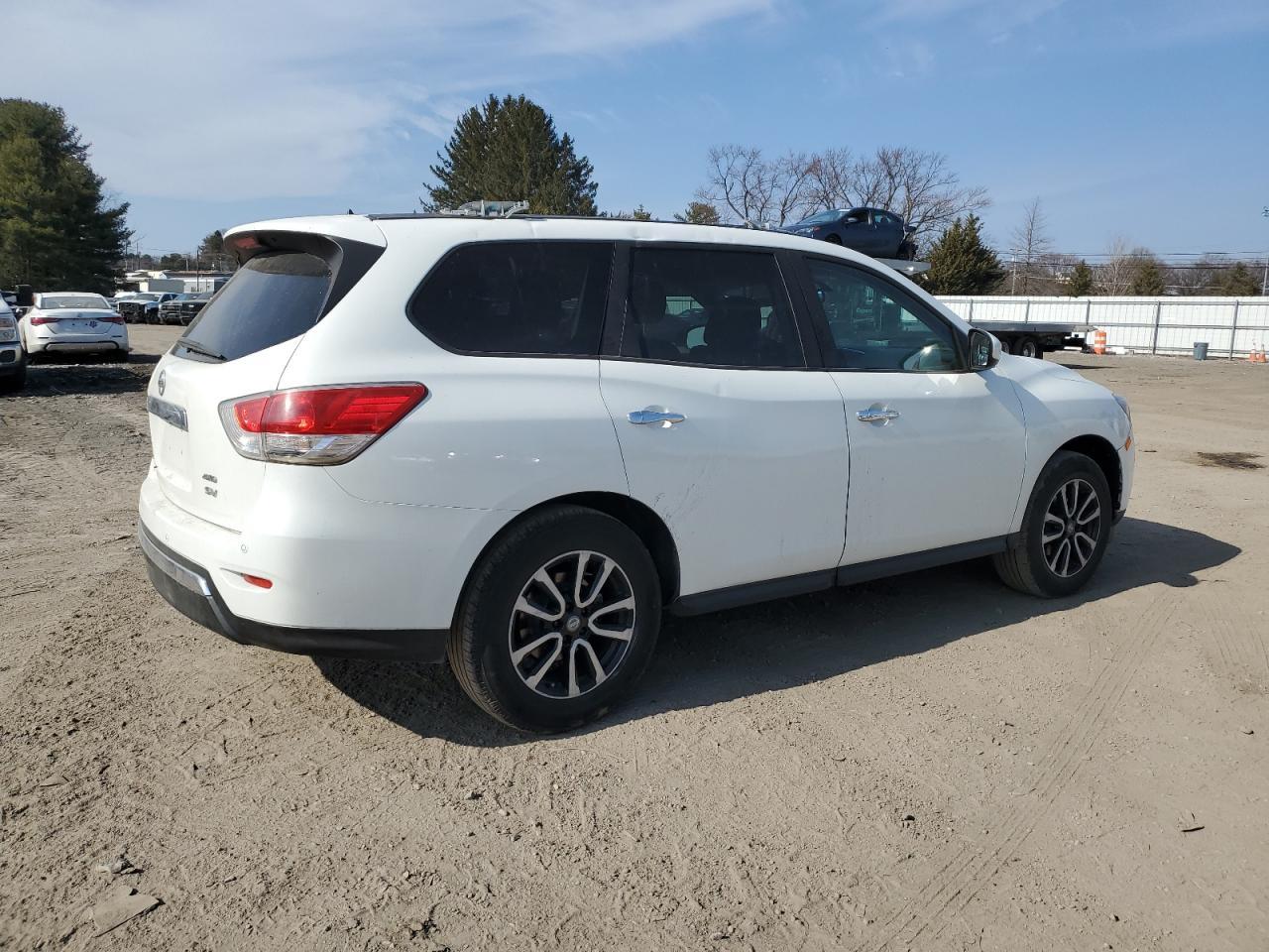 2013 NISSAN PATHFINDER - Фото 3