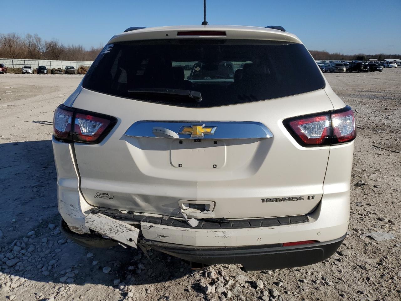 2015 CHEVROLET TRAVERSE L - Фото 6