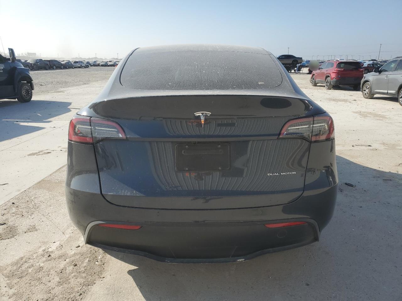 2024 TESLA MODEL Y - Image 6