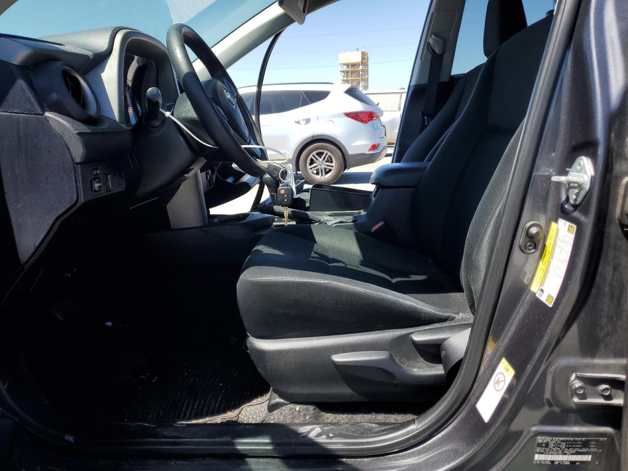 2016 TOYOTA RAV4 LE - Фото 7